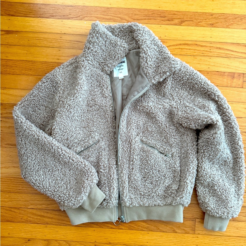 Garage Khaki Tan Sherpa Cozy Fleece Zip Front Jacket Pockets Lined P/S. Like New